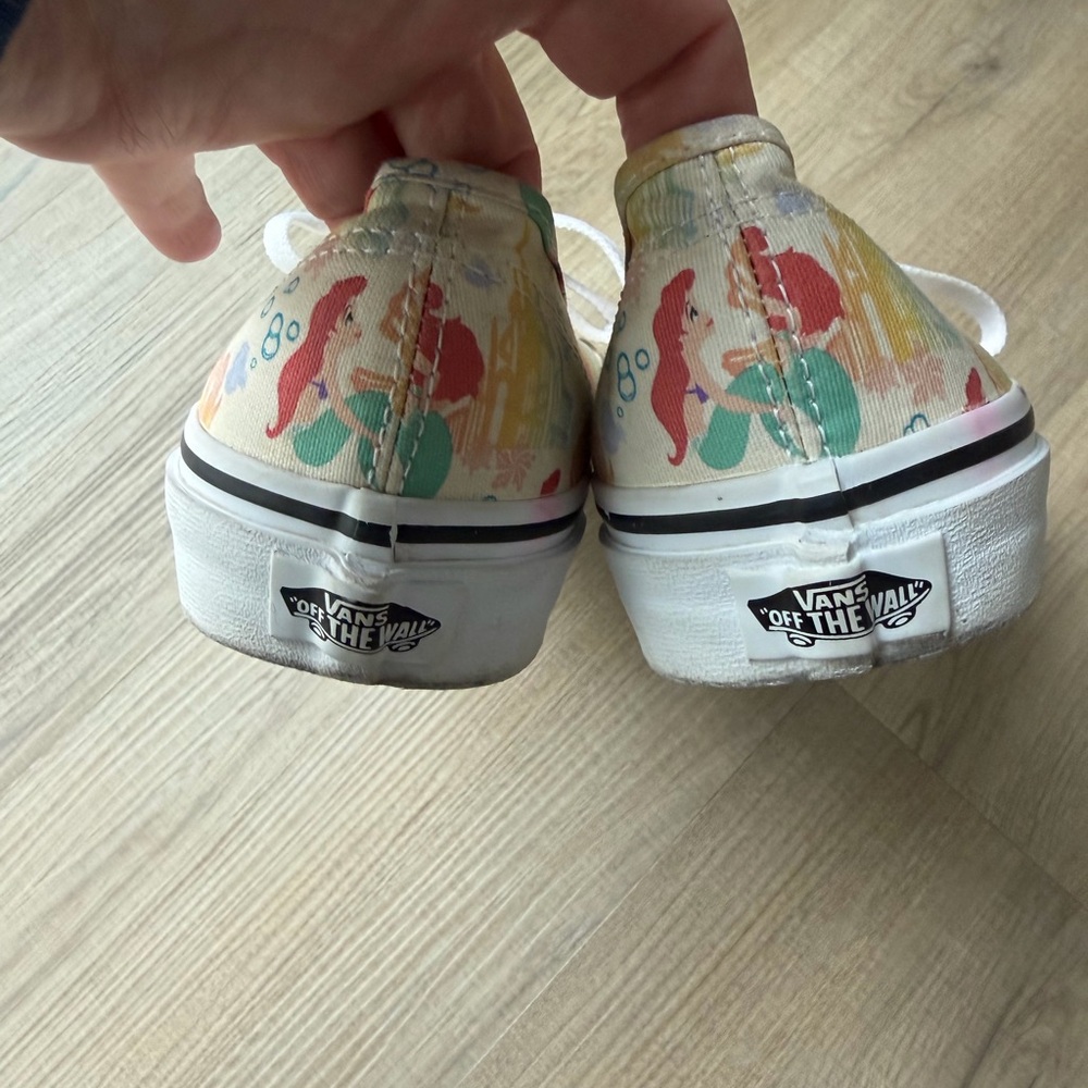 Vans RARE Little Mermaid Print - Picture 3 of 9